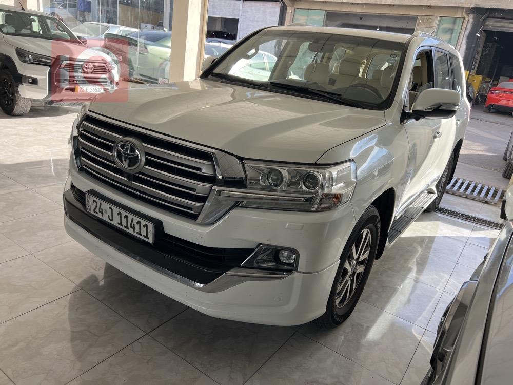 تويوتا لاندكروزر